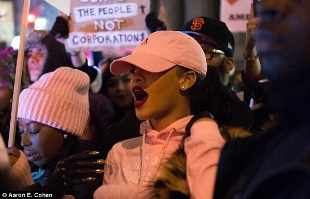 Rihanna Protest Trump Travel Muslim Ban