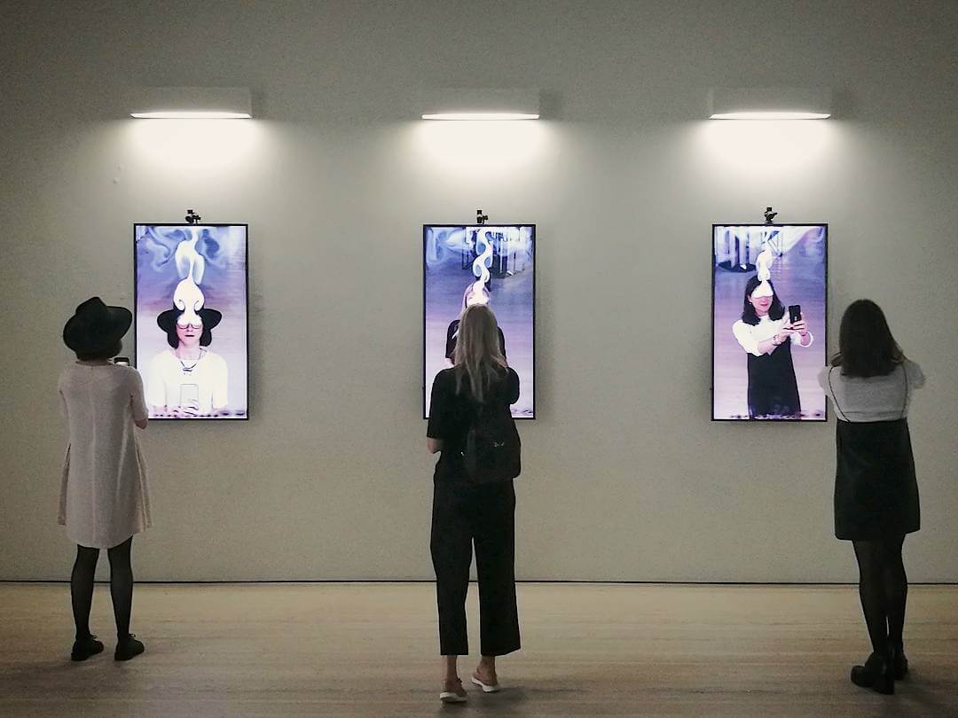 Rafael Lozano-Hemmer. This Year’s Midnight. (2011)