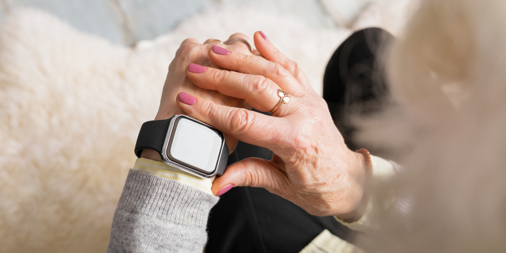 Tech wearables trending in ageing population in 2026 - The PHA Group